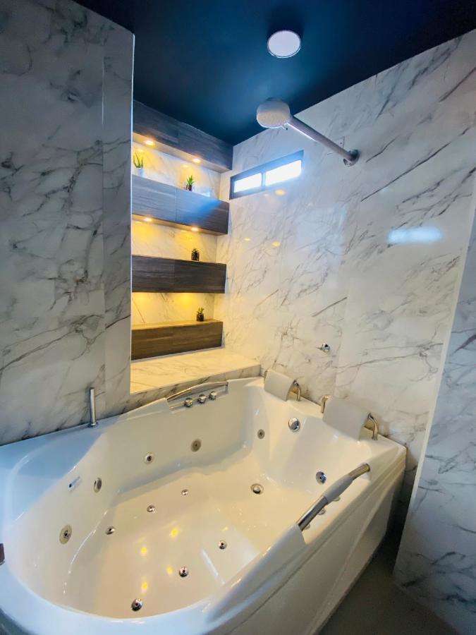Hotel Calle Real - Inn أغواتشيكا المظهر الخارجي الصورة